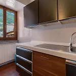 Very Elegant Historic F2 Lejlighed Gravedona